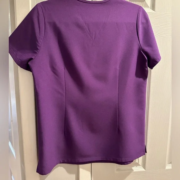Figs Women’s Catarina Top Technical Collection Size Small Violet Good Condition - Picture 2 of 2